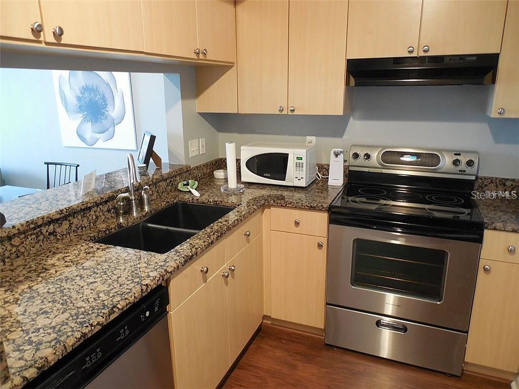 Image 4 of 13 For 322 Central Boulevard 706