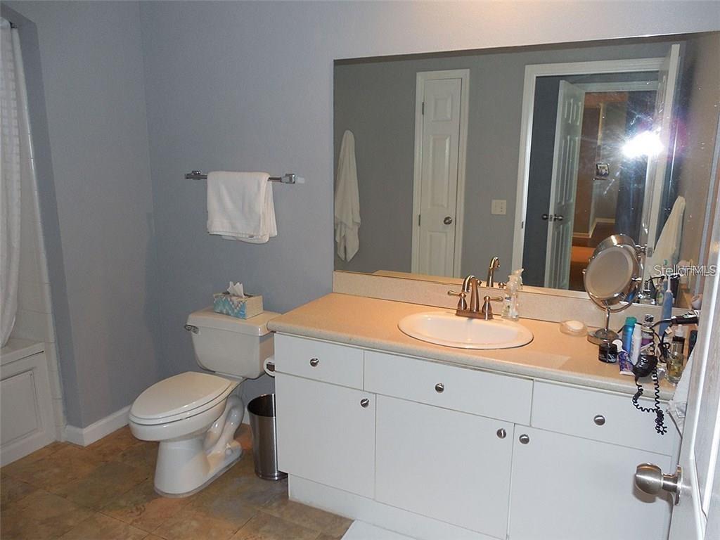 Image 6 of 13 For 322 Central Boulevard 706