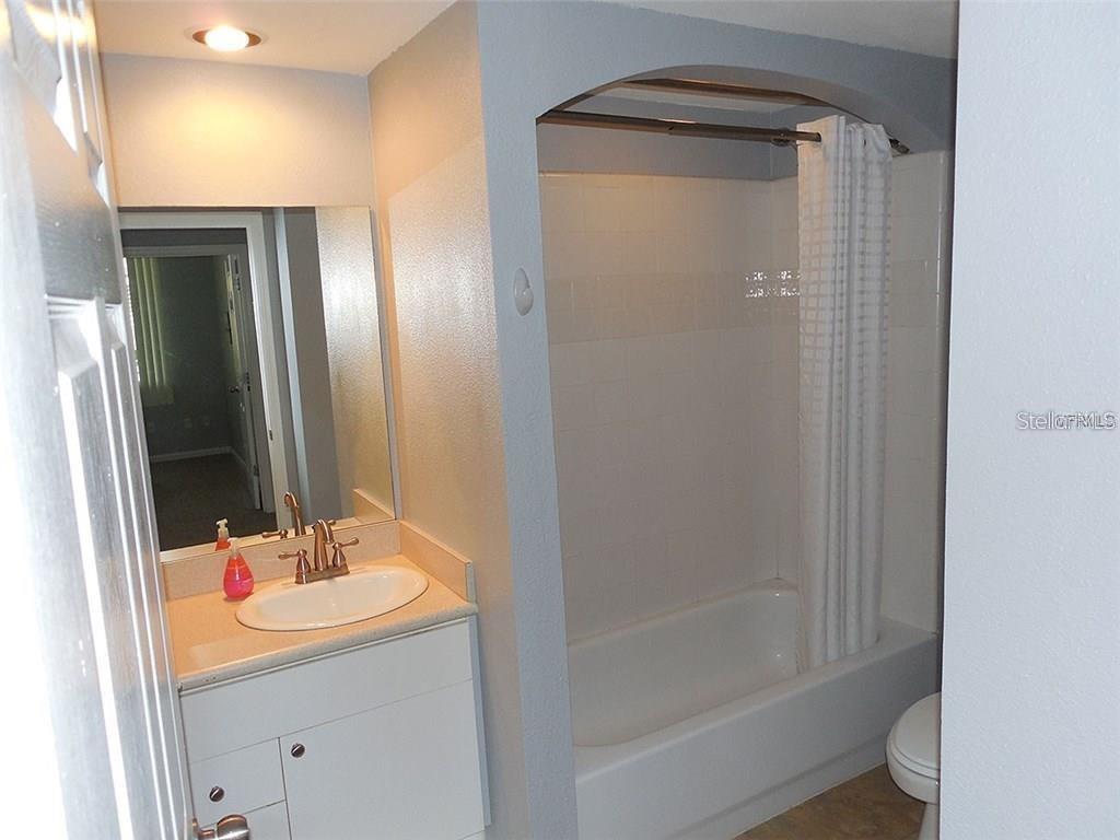 Image 8 of 13 For 322 Central Boulevard 706