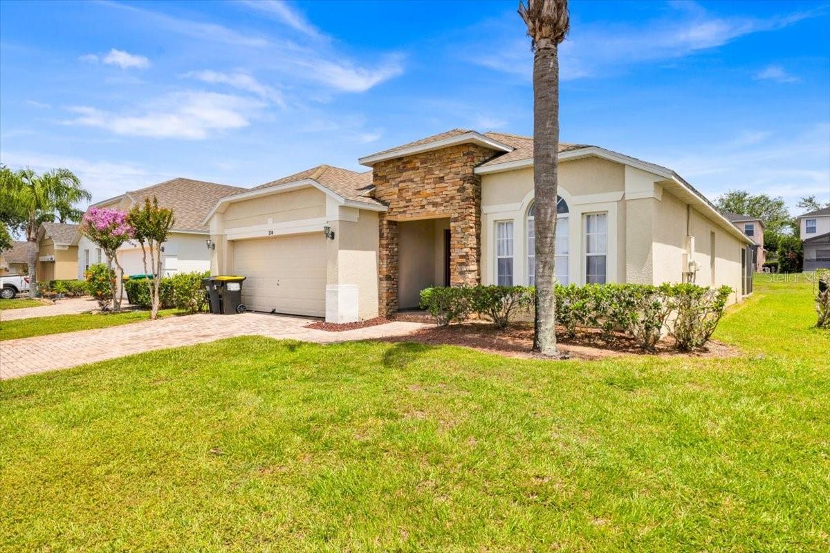 Image 4 of 57 For 236 Lancaster Drive