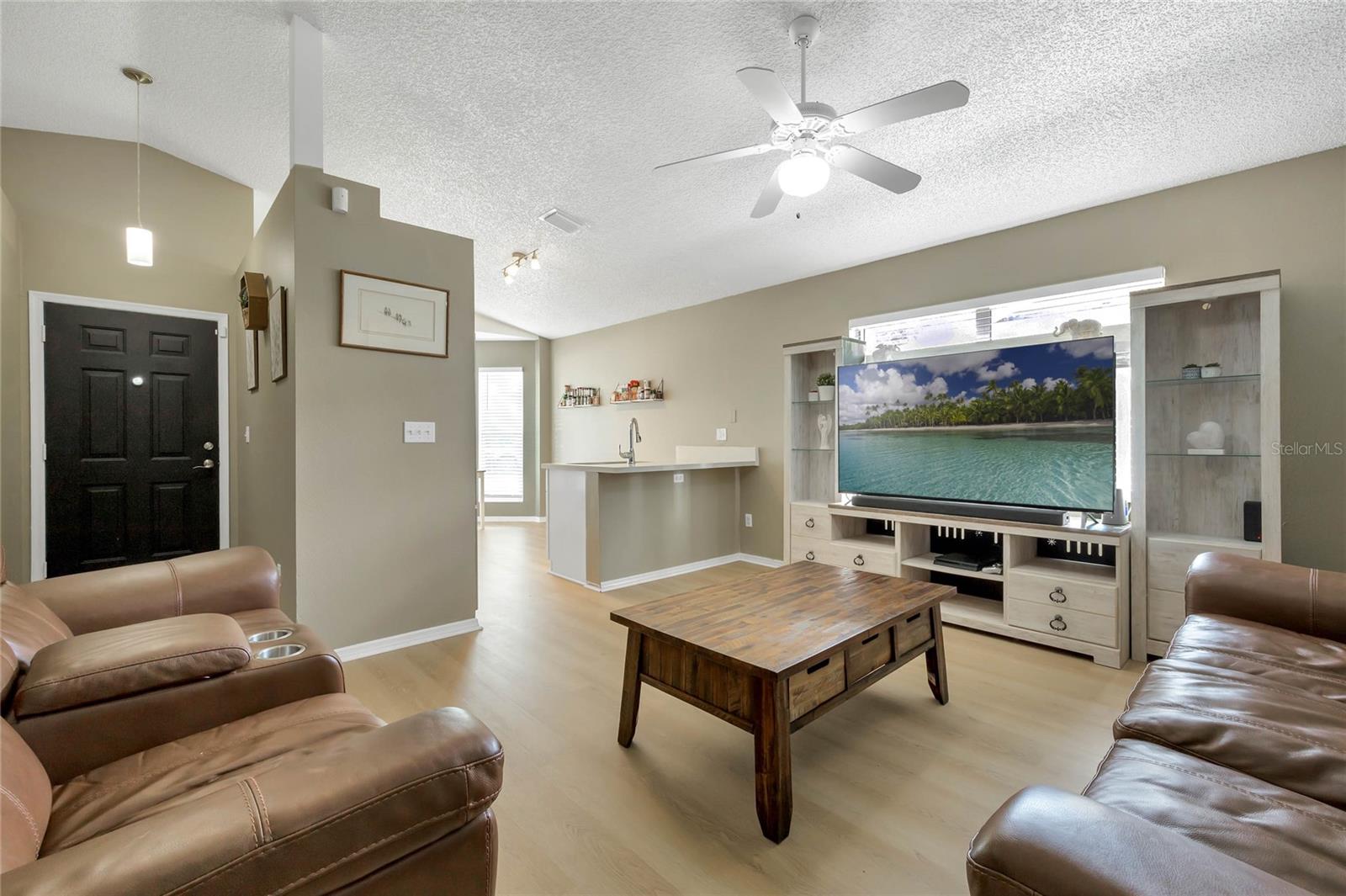 Image 5 of 23 For 2308 Donegan Place