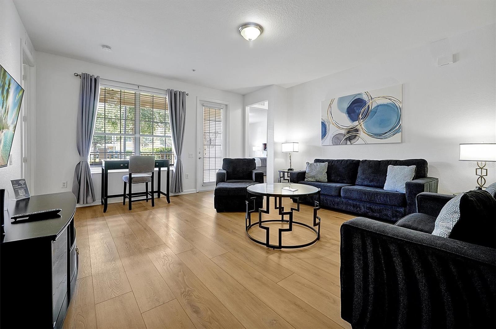 Image 4 of 49 For 5024 Shoreway Loop 10106