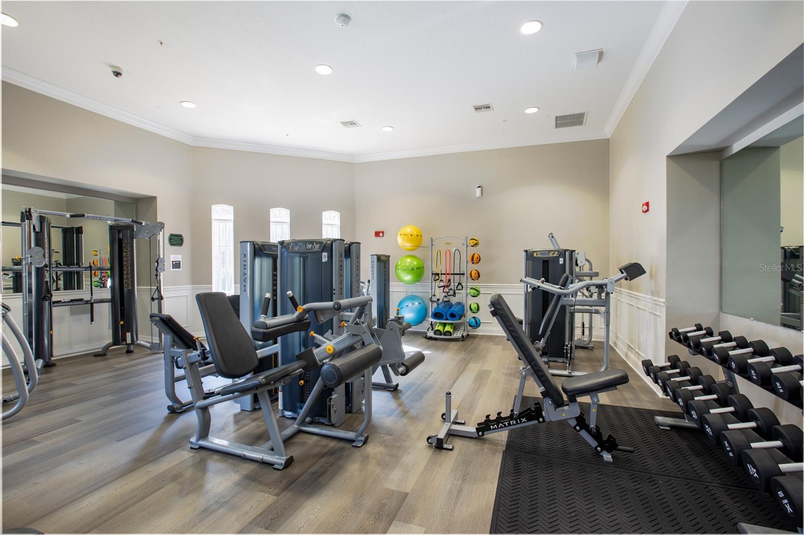 Image 41 of 49 For 5024 Shoreway Loop 10106