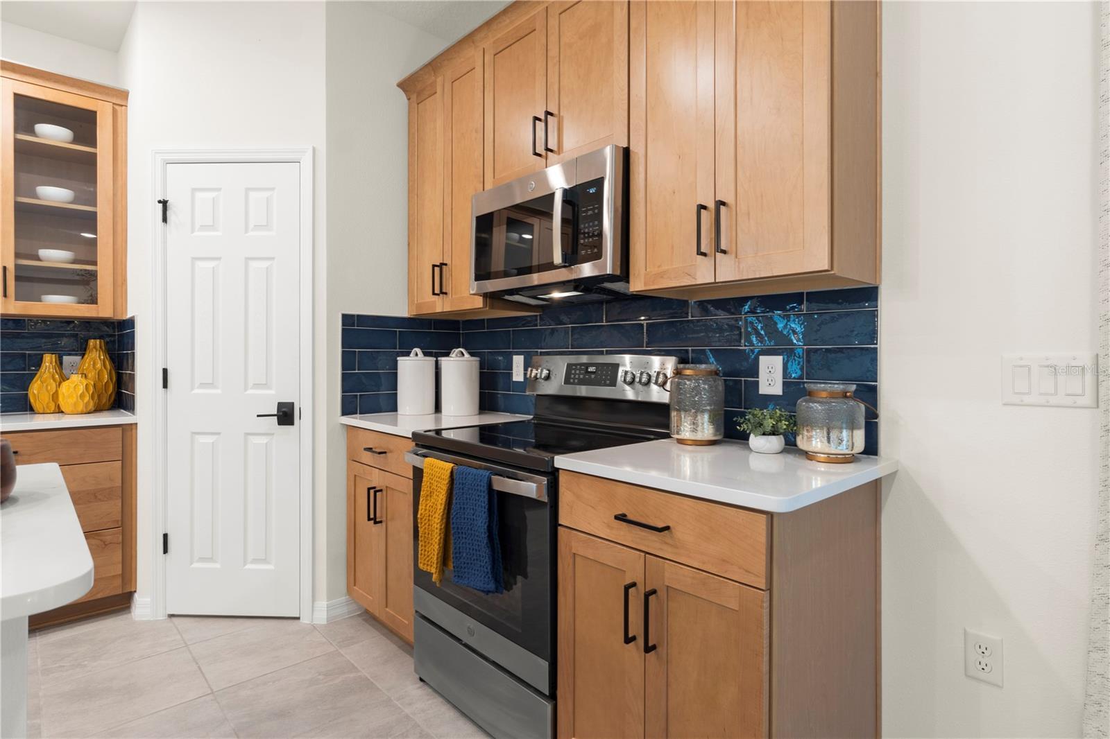 Image 14 of 44 For 2519 Avalon Park Boulevard