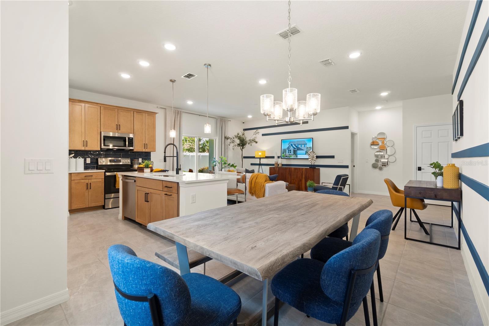 Image 9 of 44 For 2519 Avalon Park Boulevard