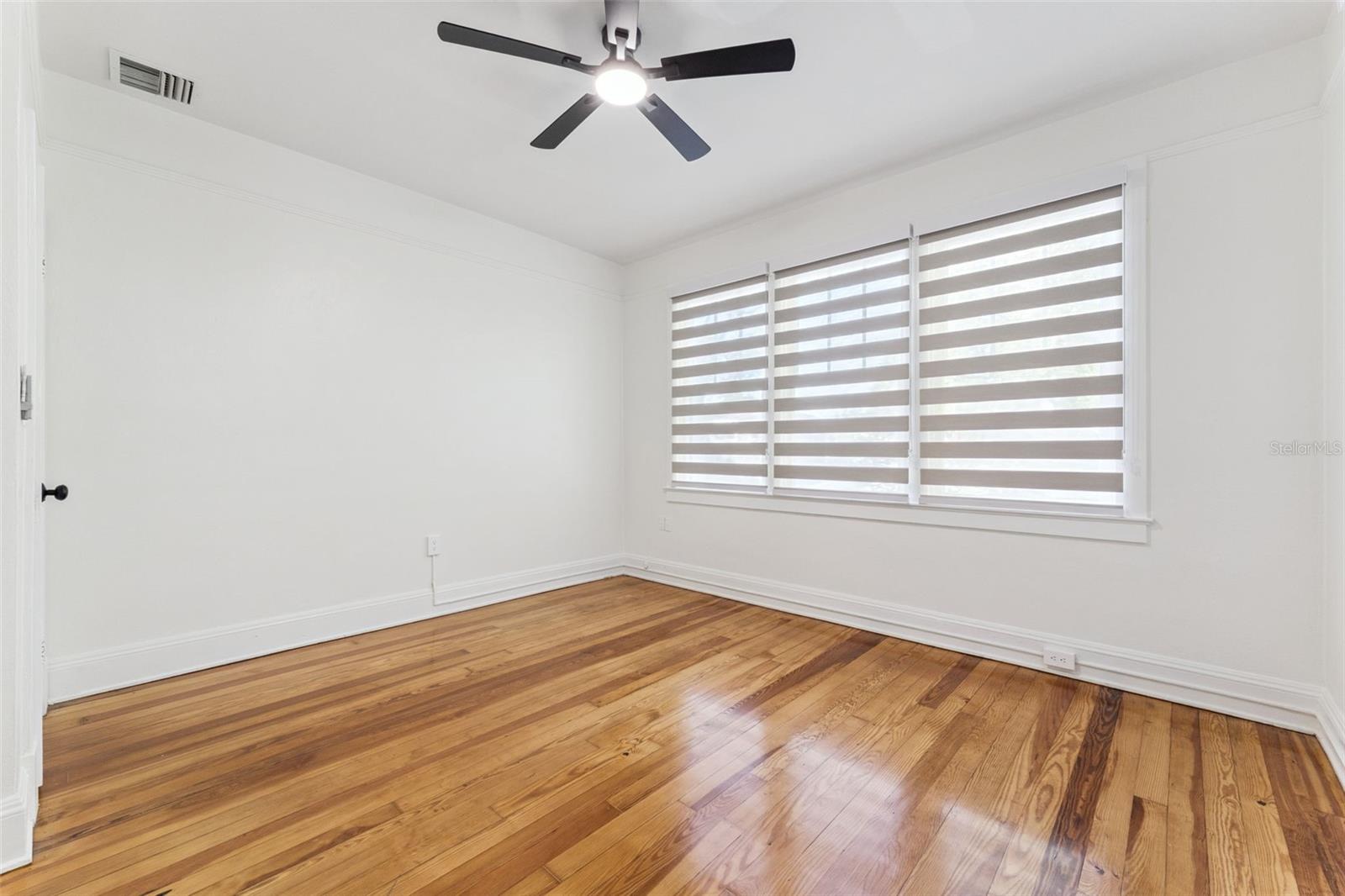 Image 29 of 54 For 803 Harwood Street