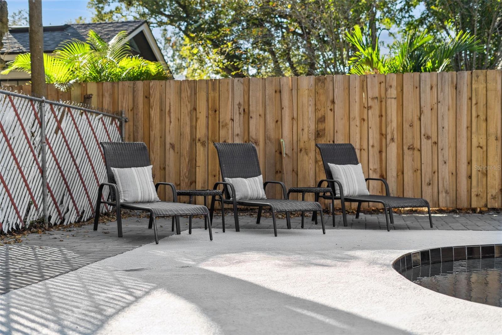 Image 37 of 54 For 803 Harwood Street