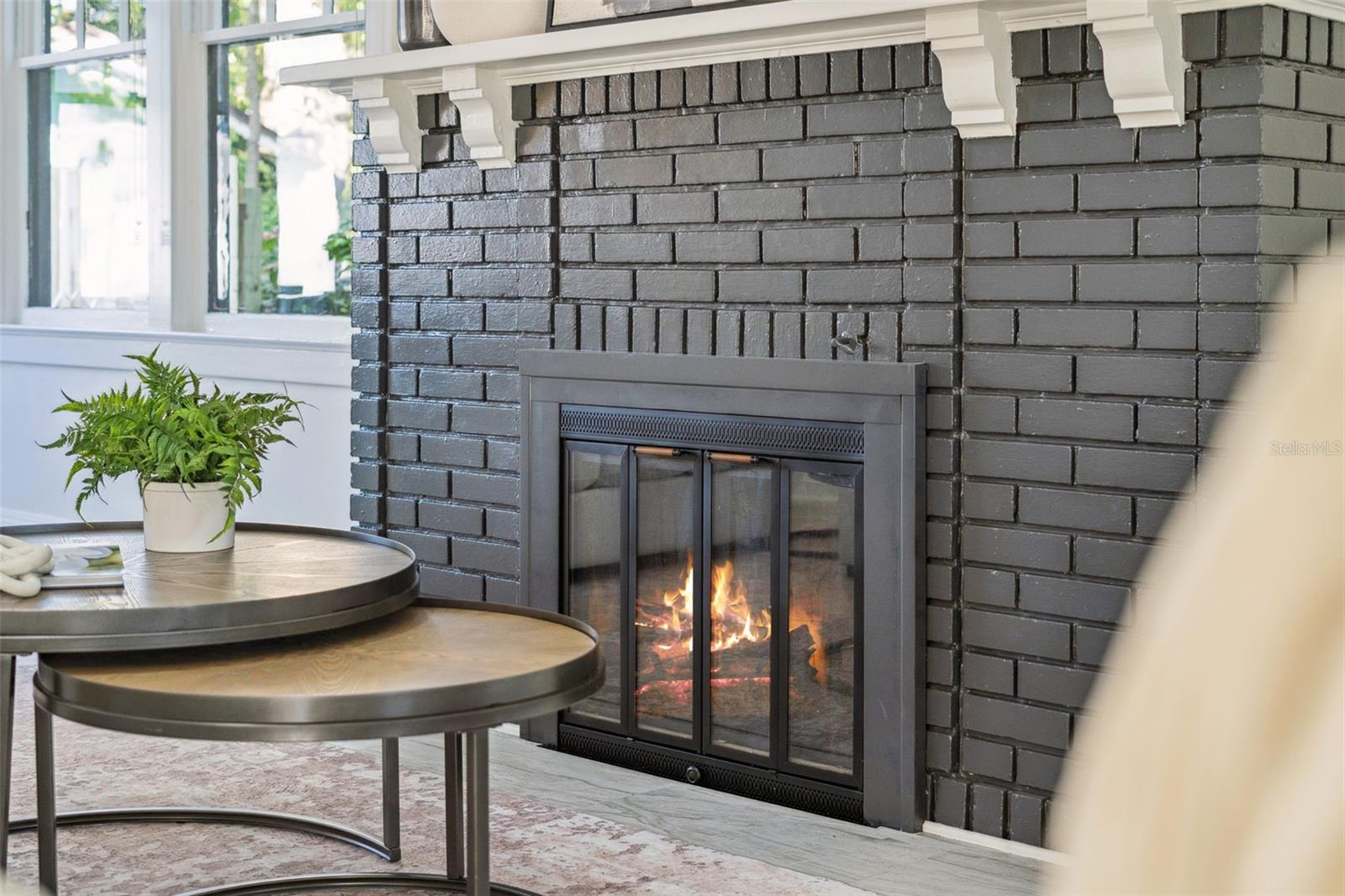 Image 4 of 54 For 803 Harwood Street