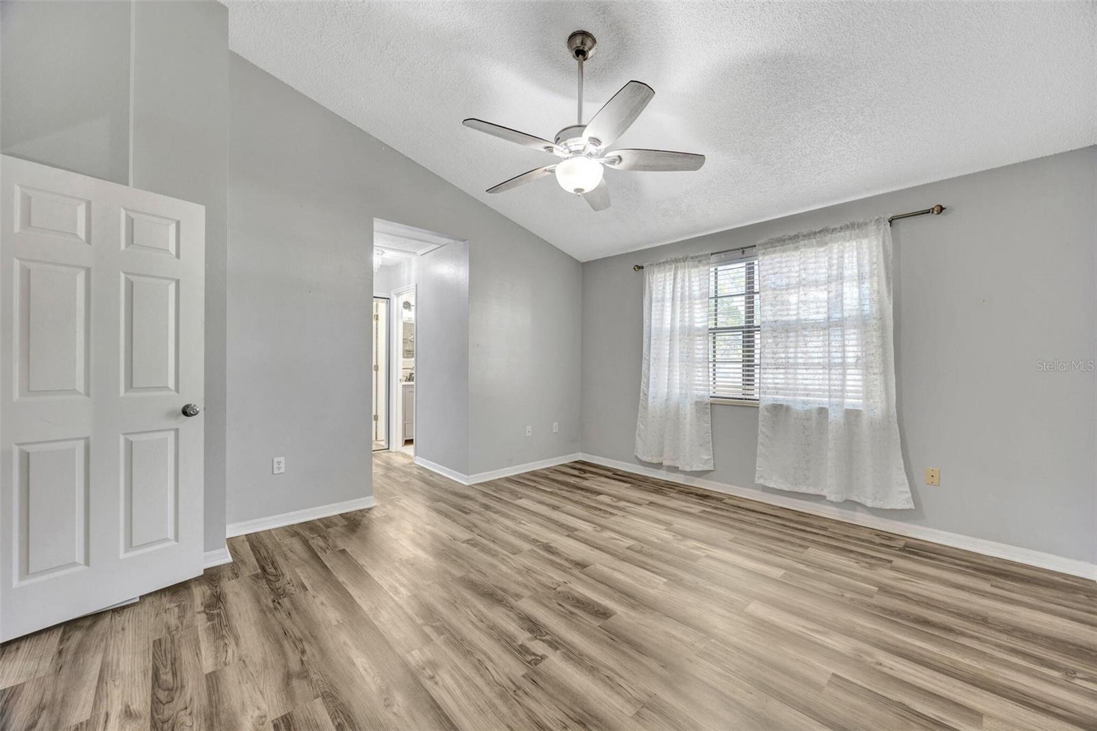 Image 29 of 42 For 4239 Brentwood Park Circle