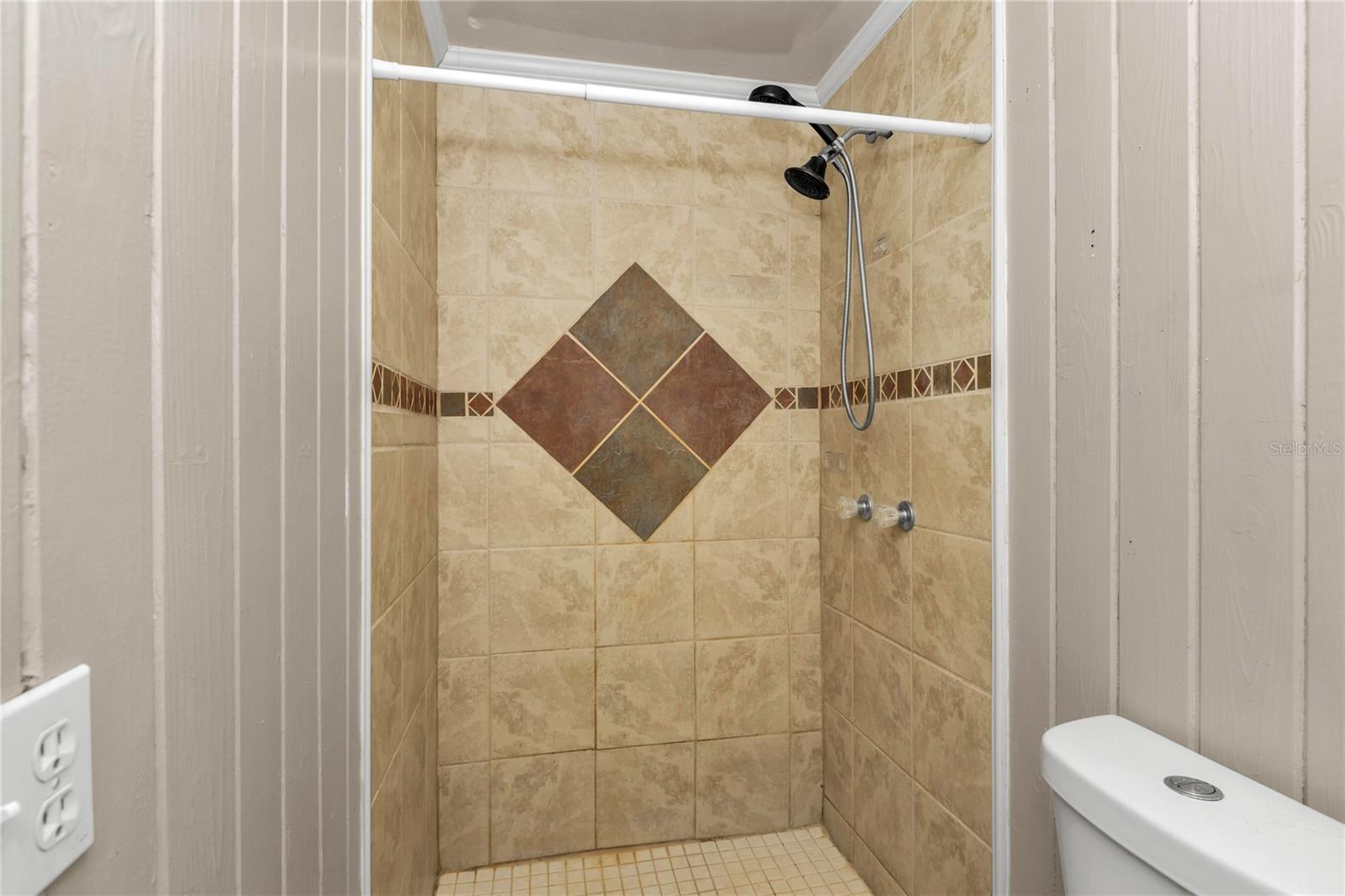 Image 19 of 38 For 1753 44th Street