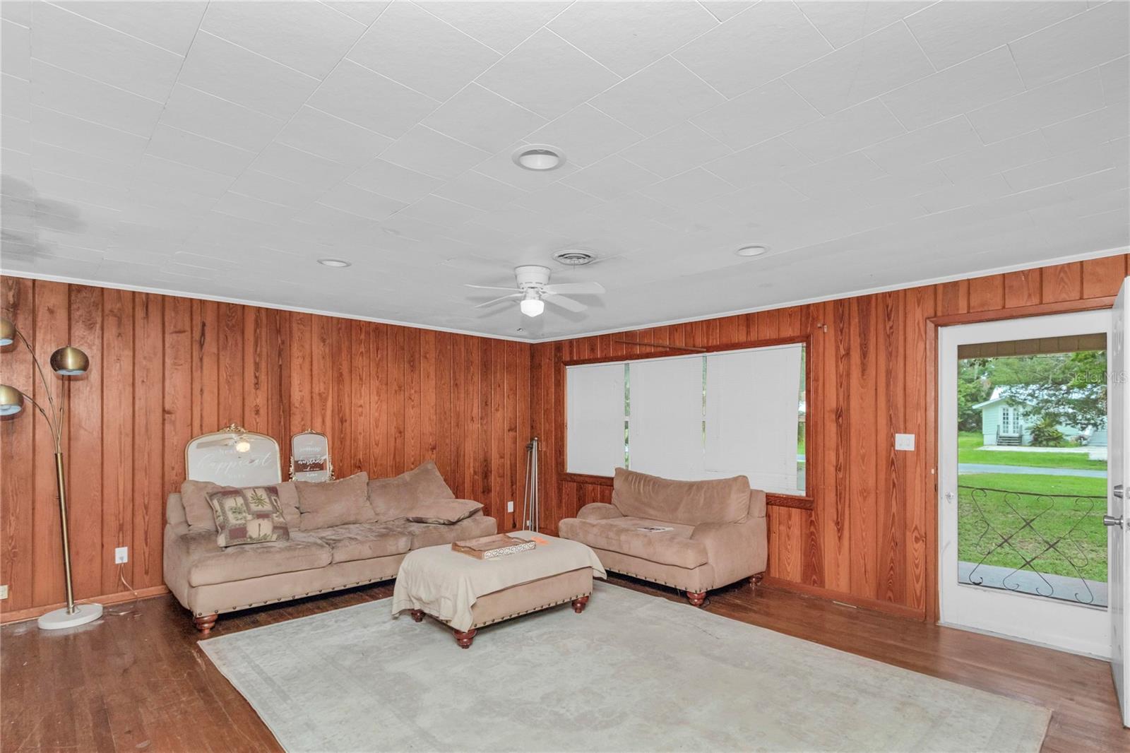 Image 20 of 38 For 1753 44th Street