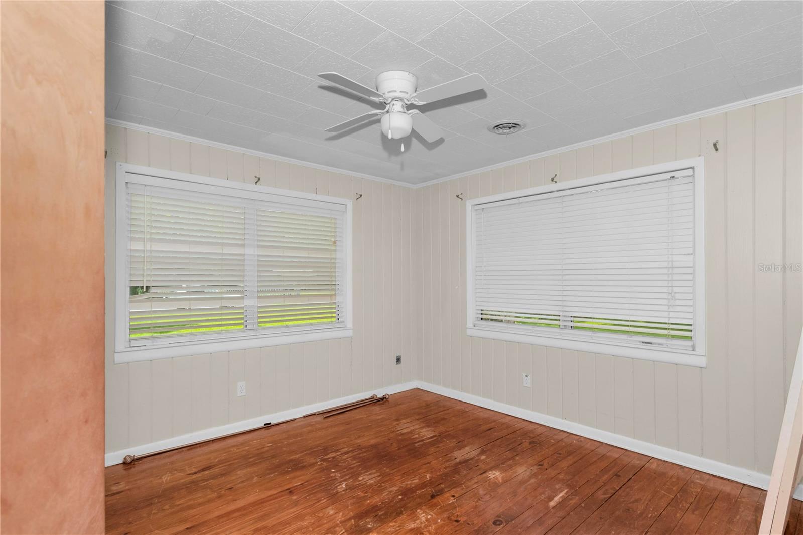 Image 28 of 38 For 1753 44th Street