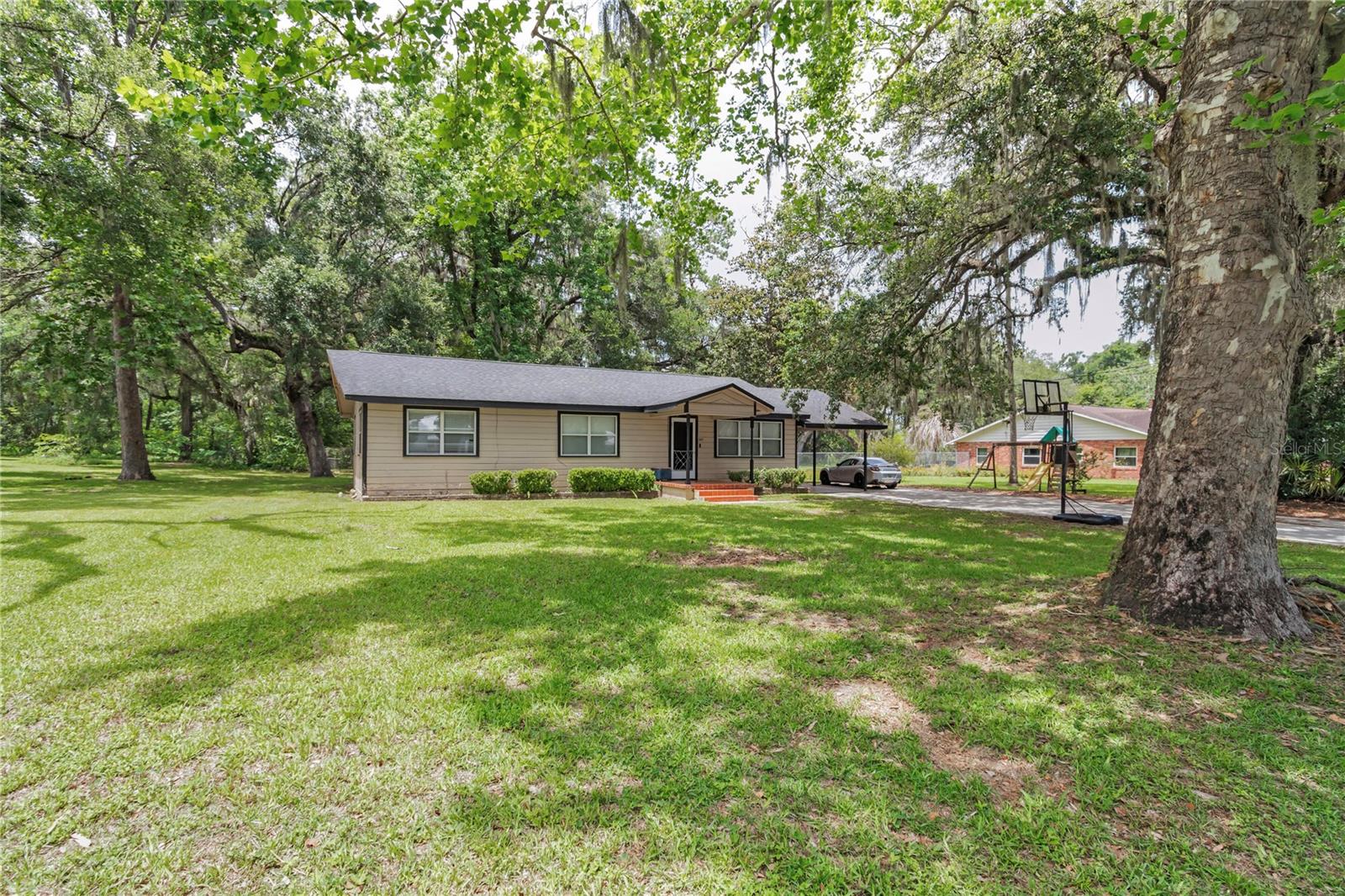 Image 3 of 38 For 1753 44th Street