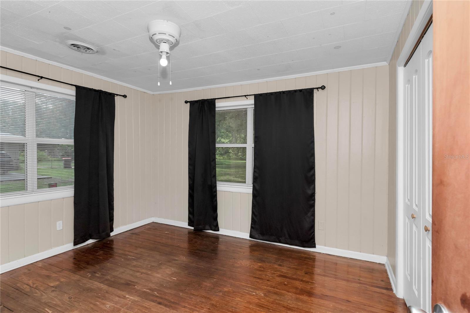 Image 34 of 38 For 1753 44th Street
