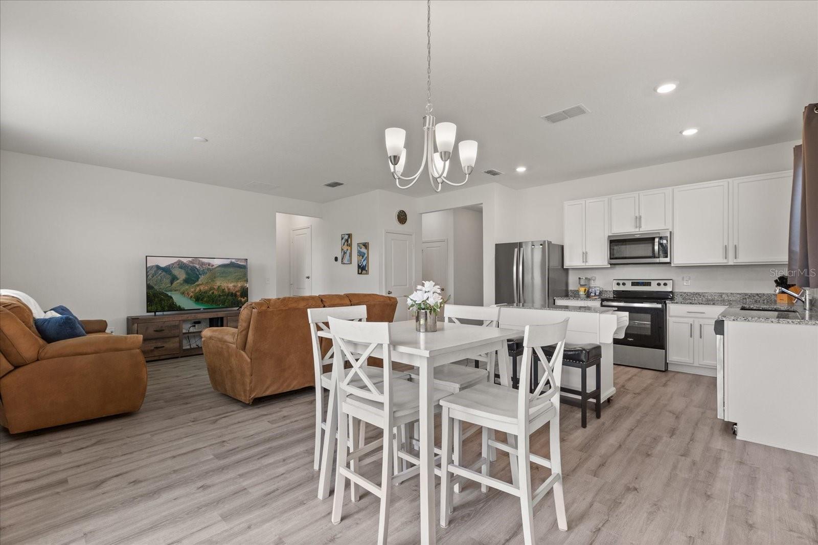 Image 6 of 28 For 756 Rioja Drive