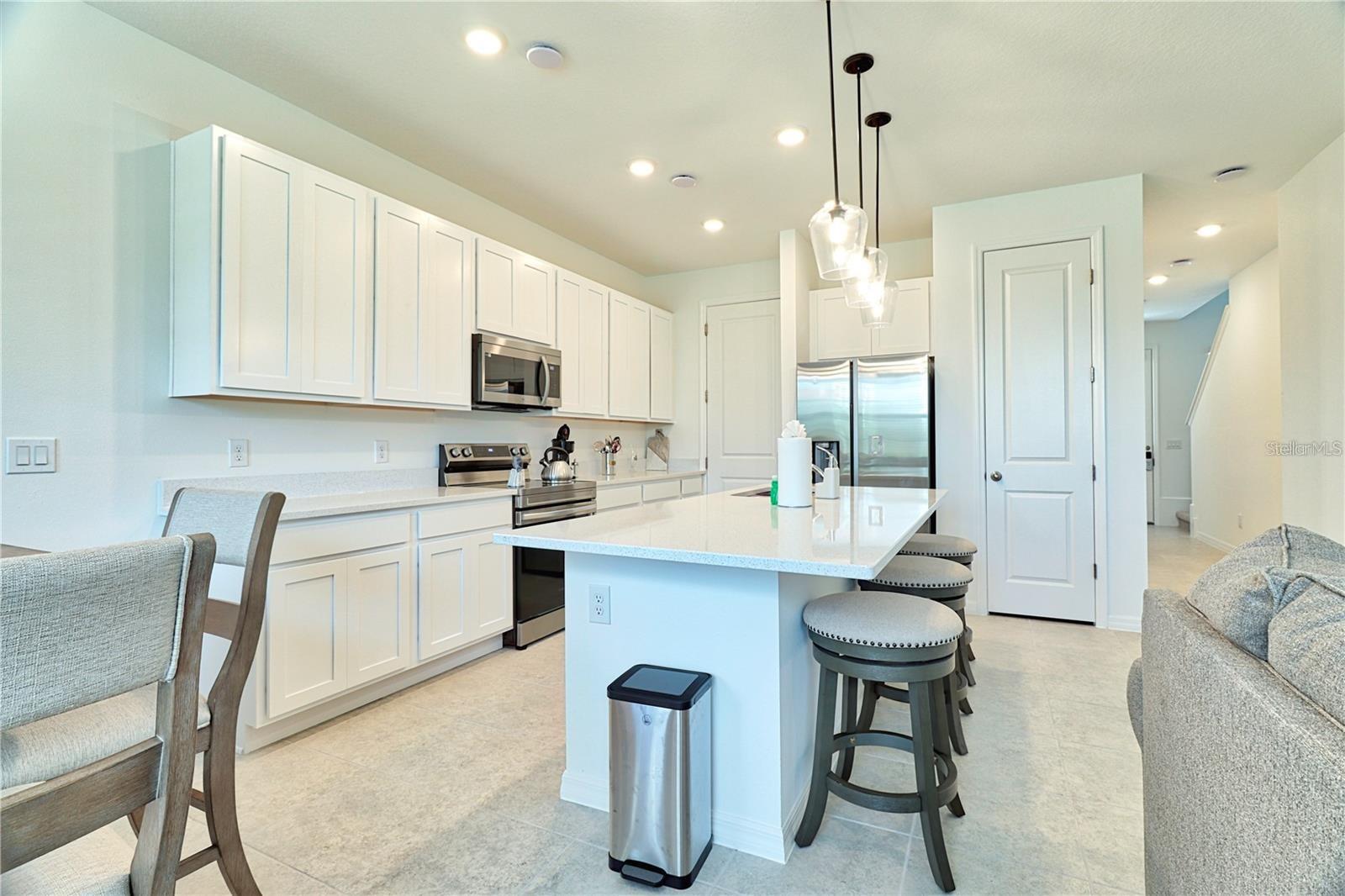 Image 5 of 30 For 832 Longboat Drive