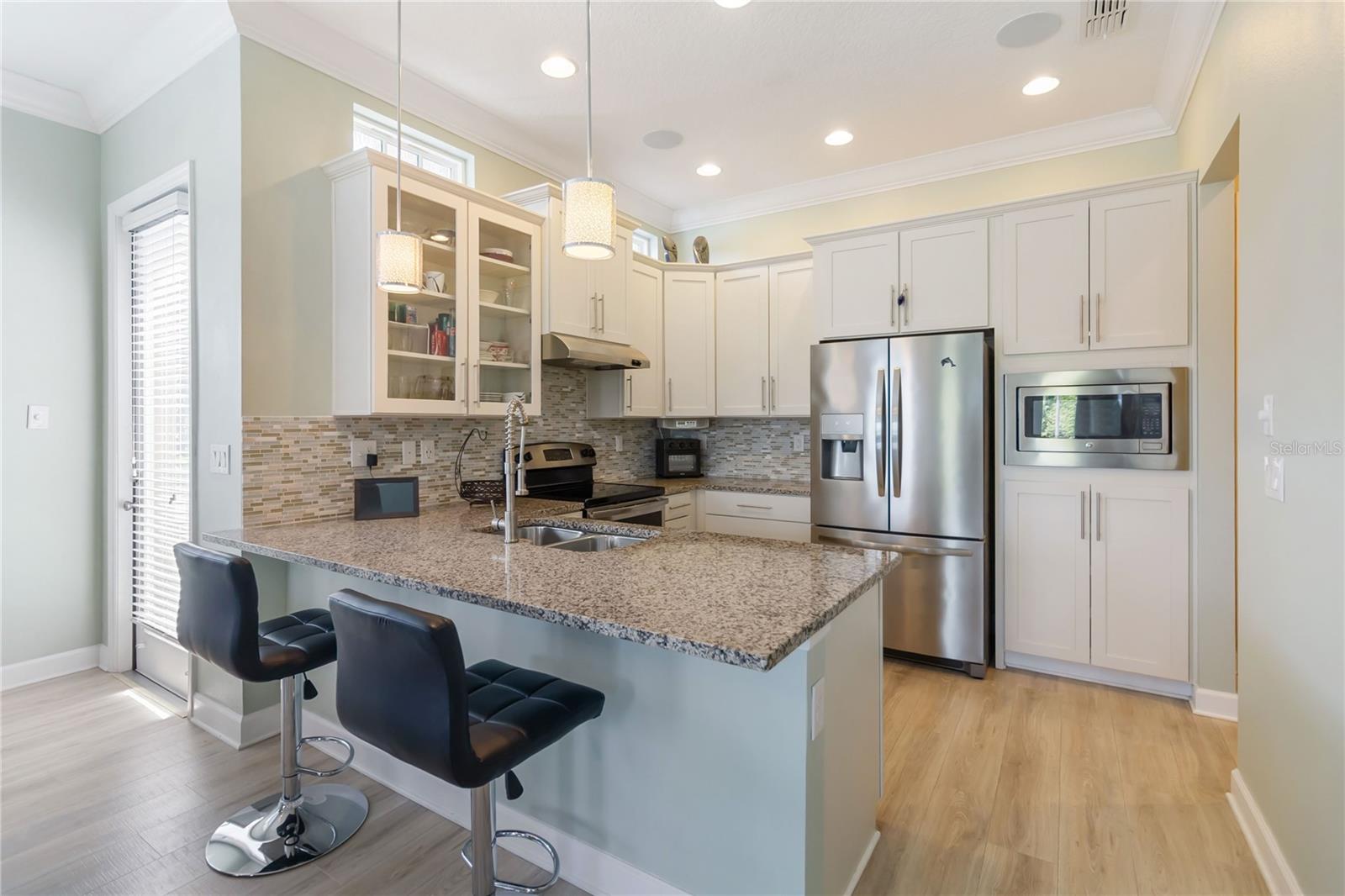Image 10 of 49 For 13755 Benavente Avenue