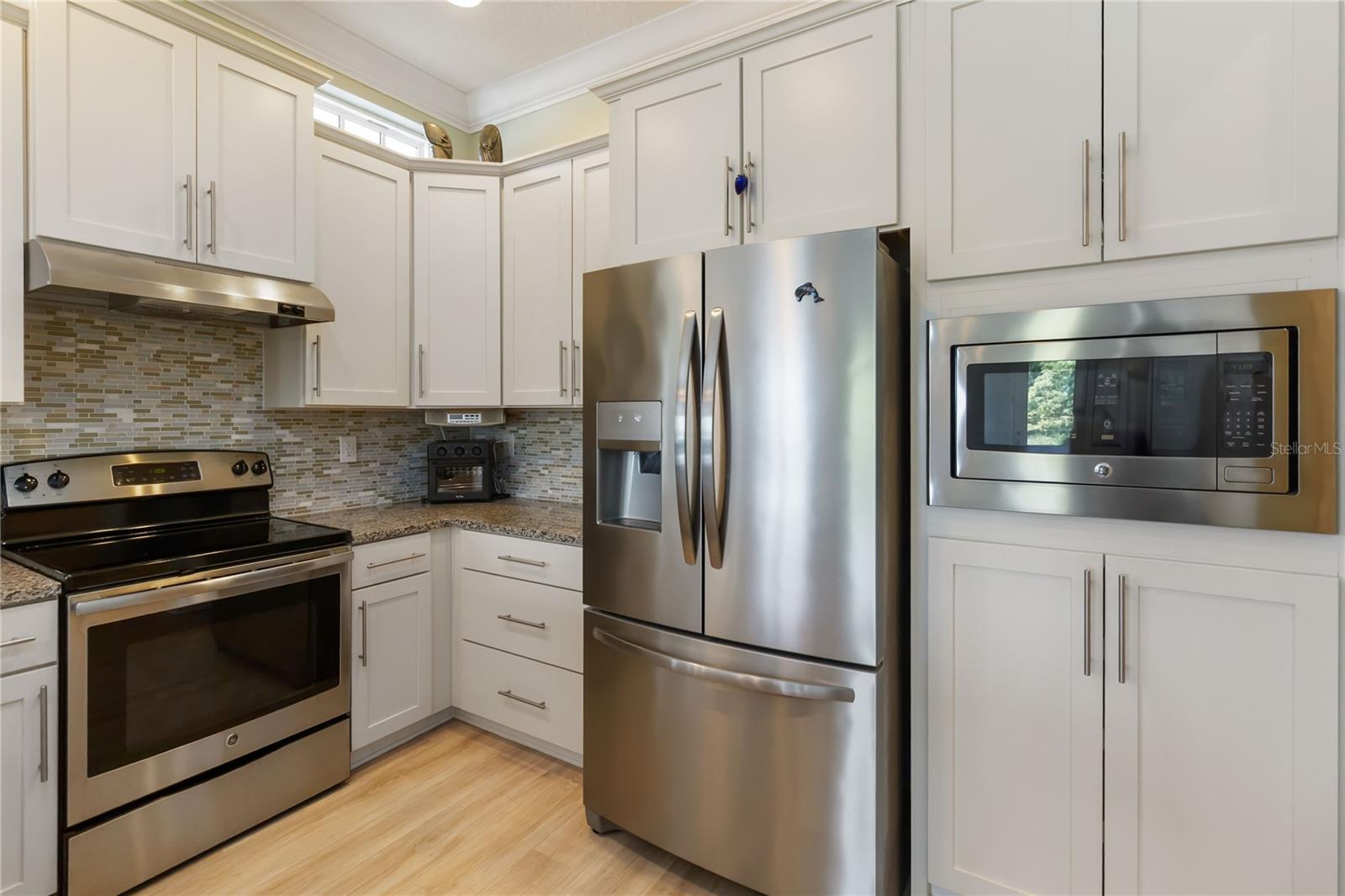 Image 13 of 49 For 13755 Benavente Avenue
