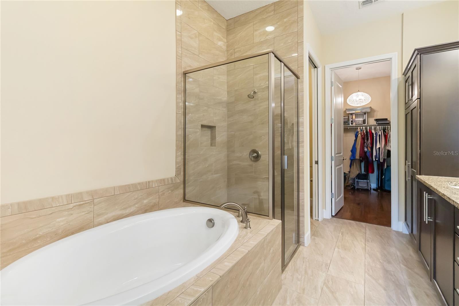 Image 20 of 49 For 13755 Benavente Avenue