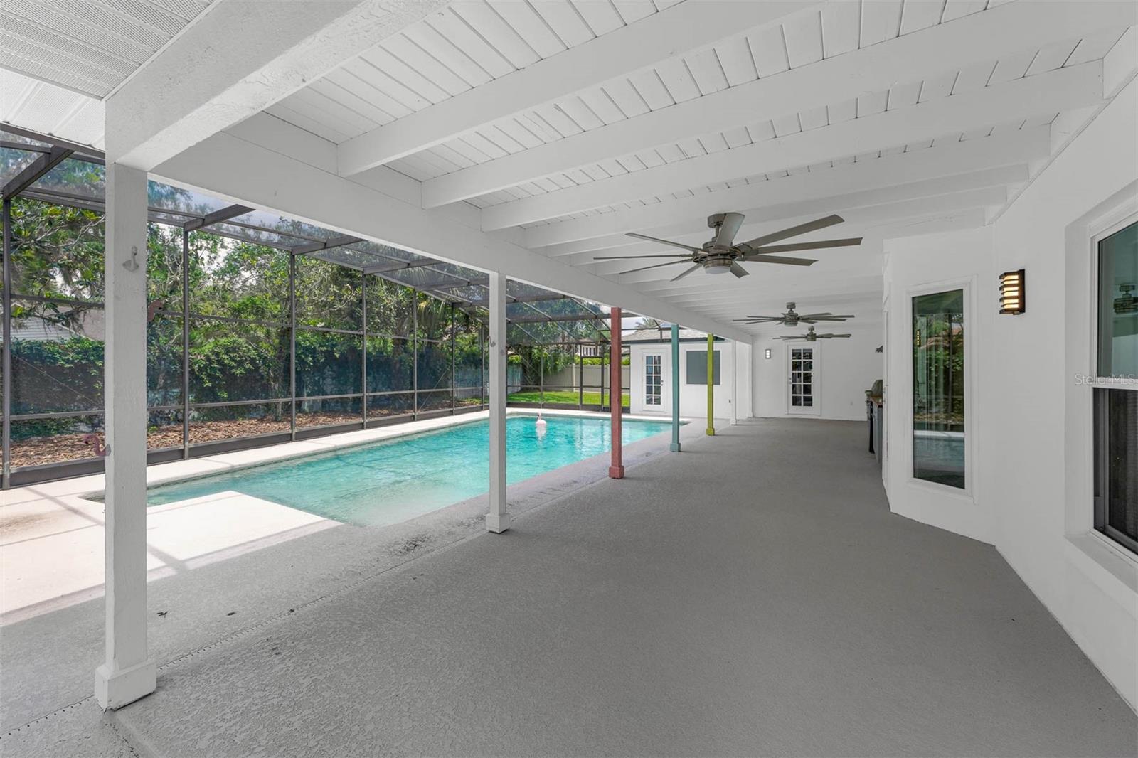 Image 13 of 55 For 111 Woodstream Ct Court