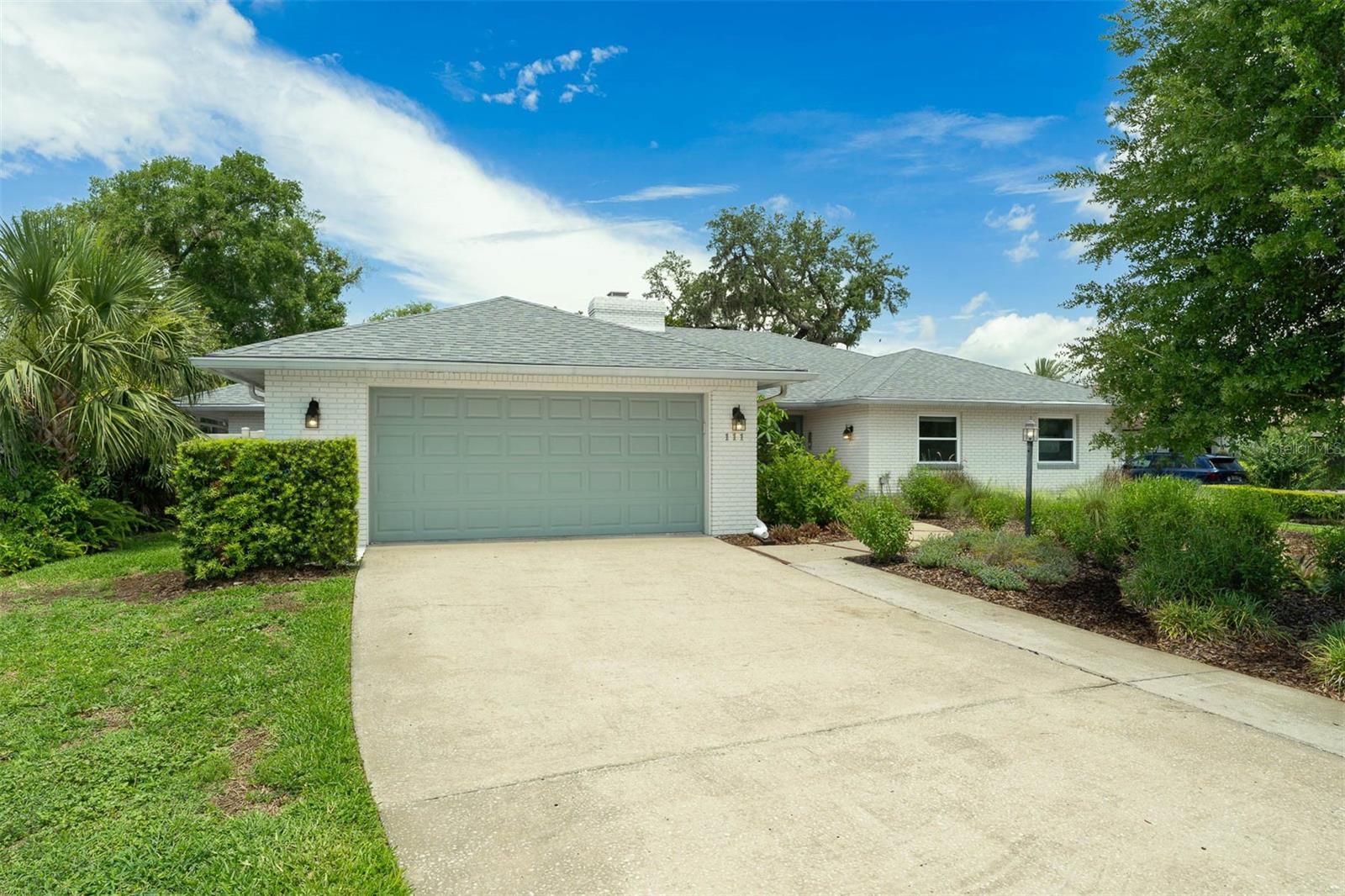 Image 2 of 55 For 111 Woodstream Ct Court
