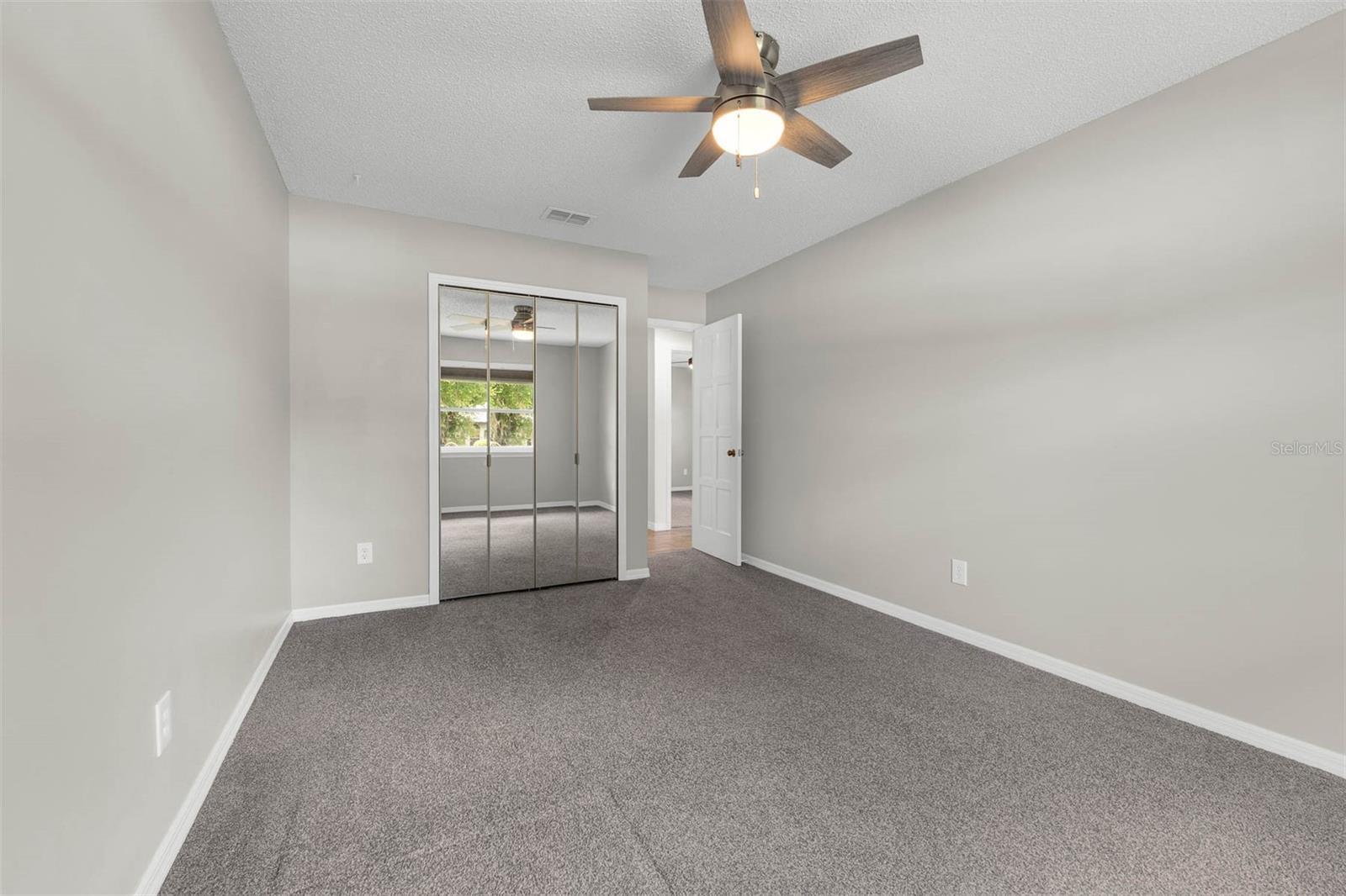 Image 48 of 55 For 111 Woodstream Ct Court