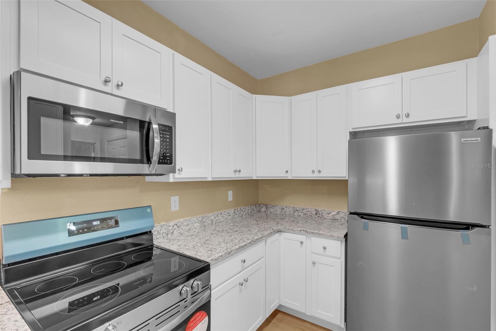 Image 14 of 53 For 5512 Metrowest Boulevard 201