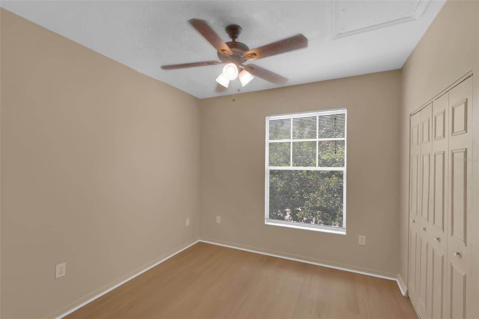 Image 16 of 53 For 5512 Metrowest Boulevard 201
