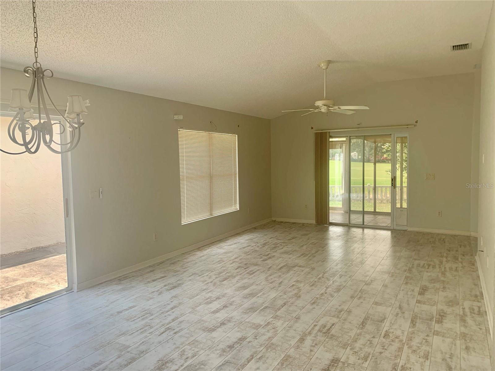 Image 4 of 24 For 1524 Conway Court