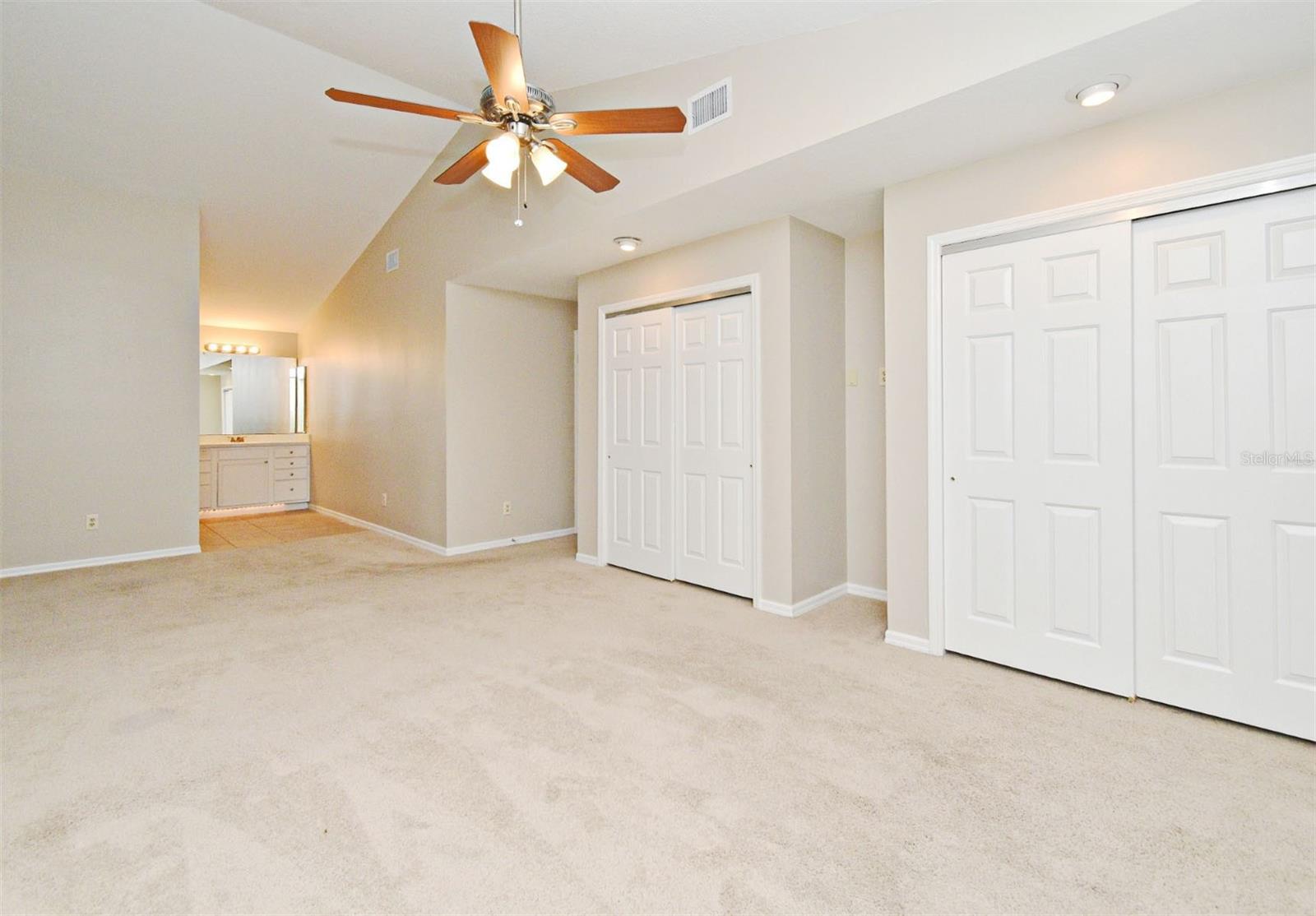 Image 26 of 34 For 33042 Lake Bend Circle