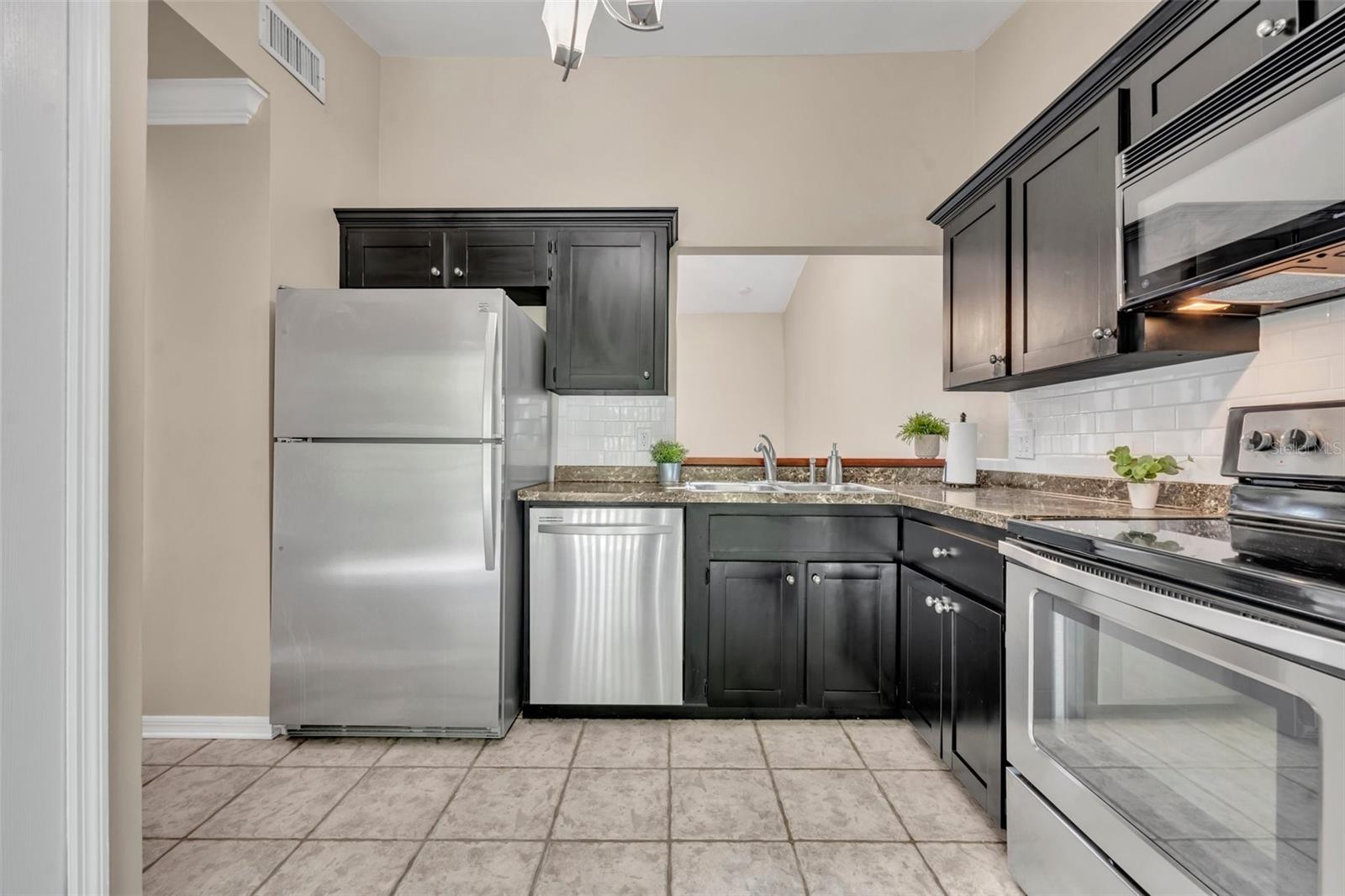 Image 10 of 22 For 463 Warrenton Road 463