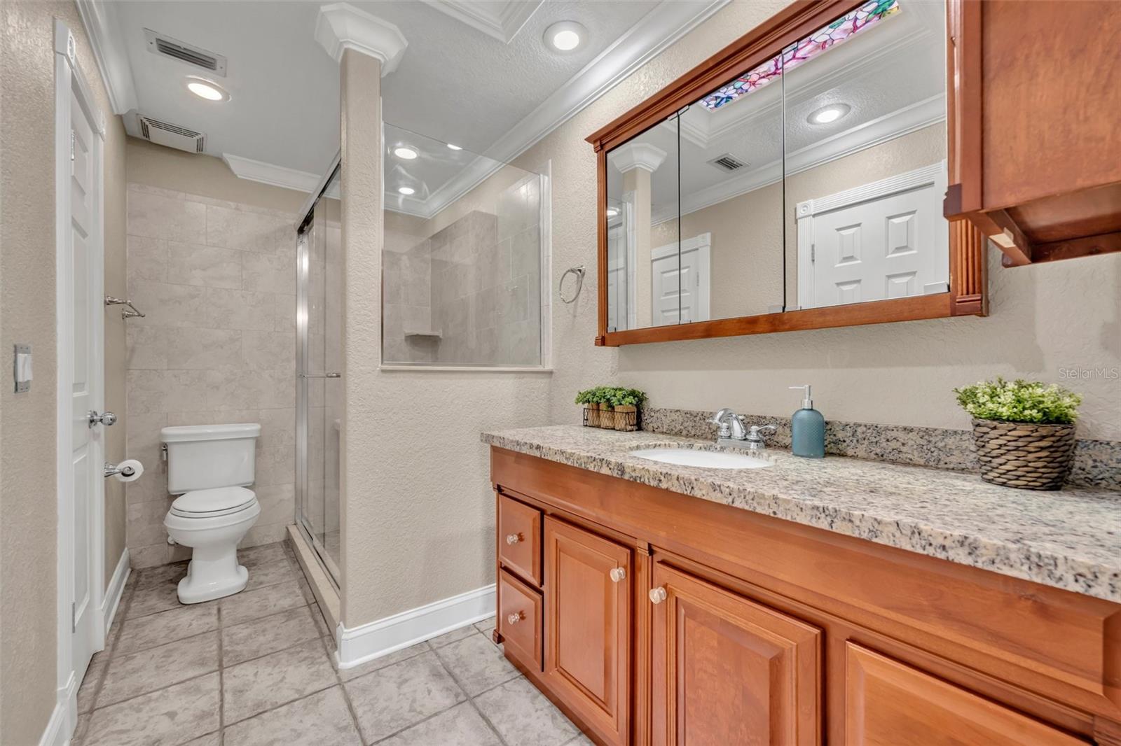 Image 15 of 22 For 463 Warrenton Road 463