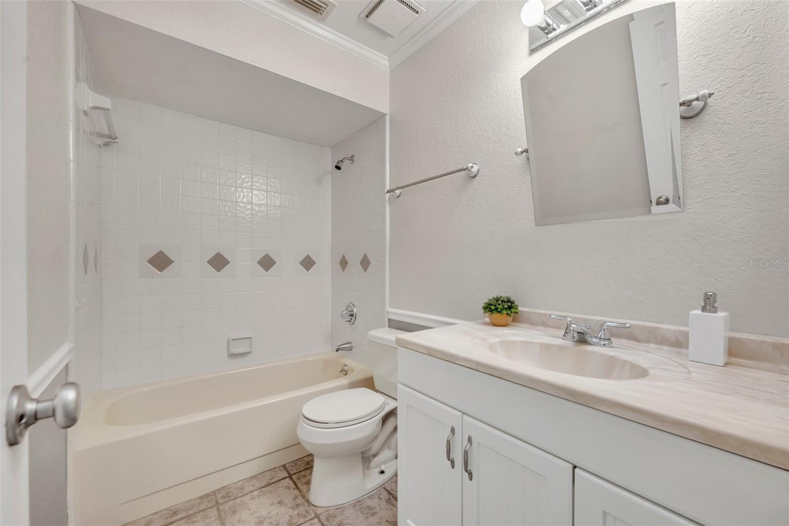 Image 18 of 22 For 463 Warrenton Road 463