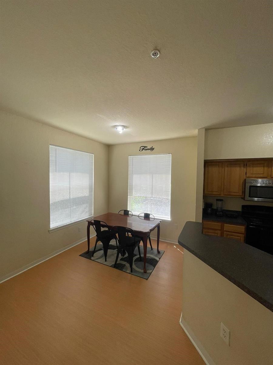 Image 4 of 16 For 6017 Westgate Drive 913