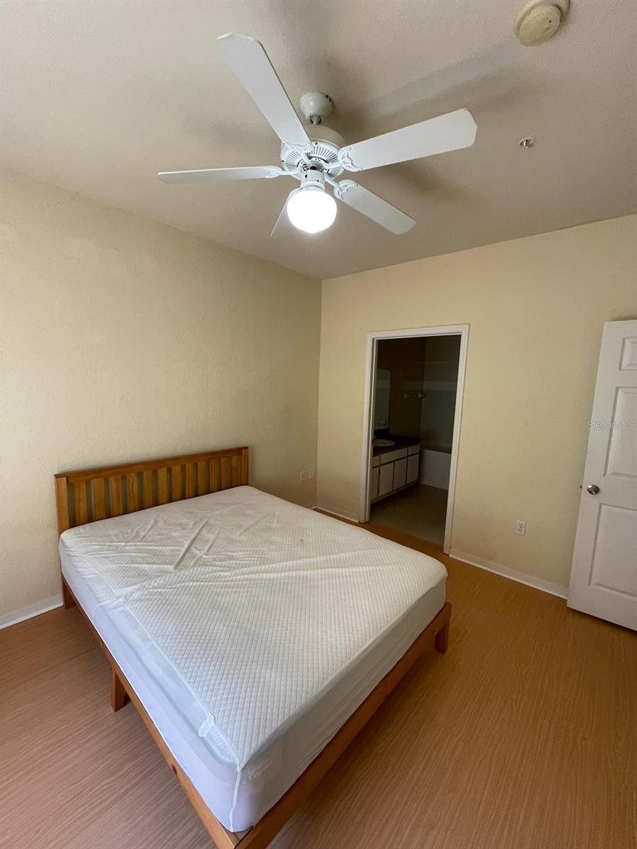 Image 8 of 16 For 6017 Westgate Drive 913