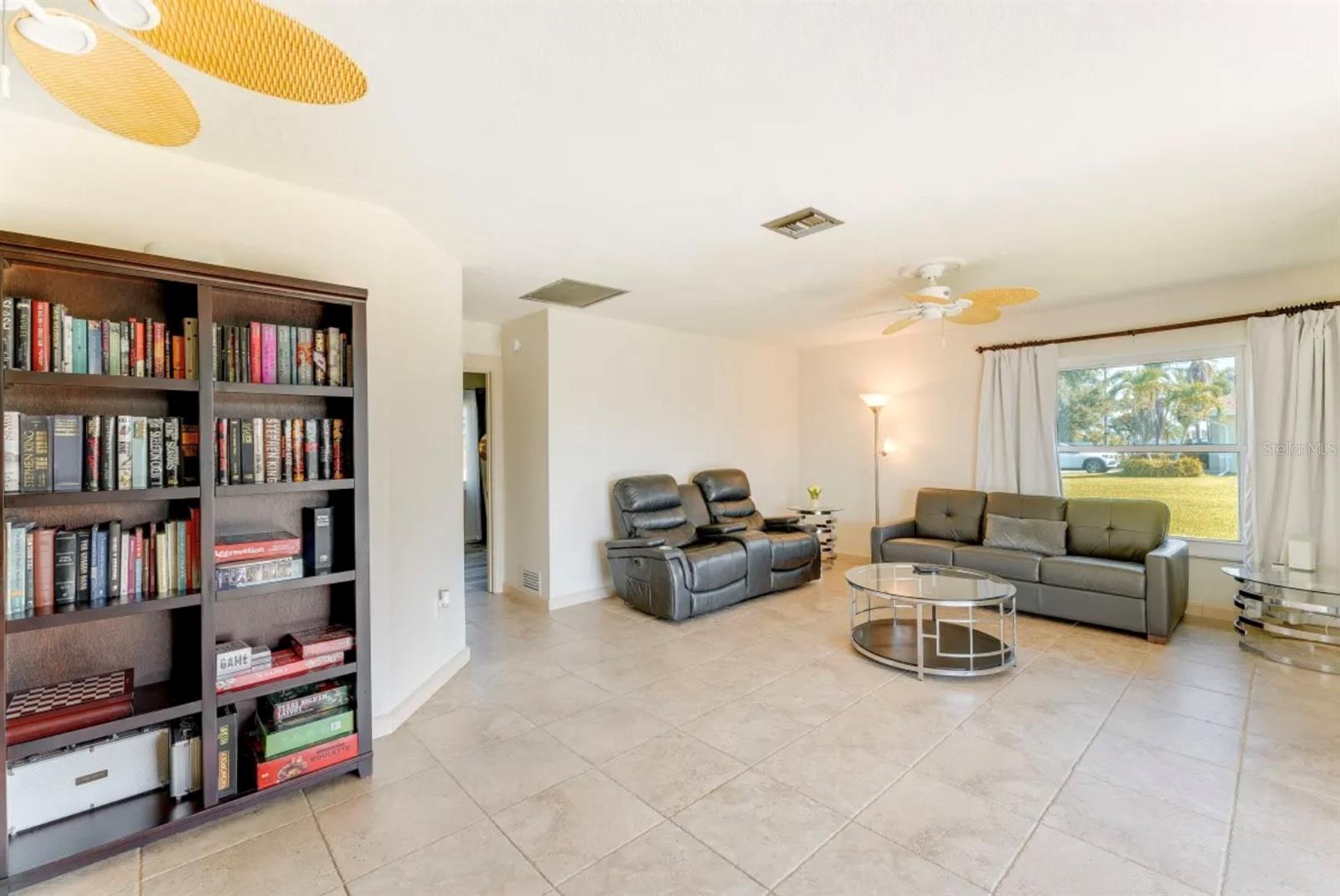 Image 4 of 39 For 5202 Forbes Terrace