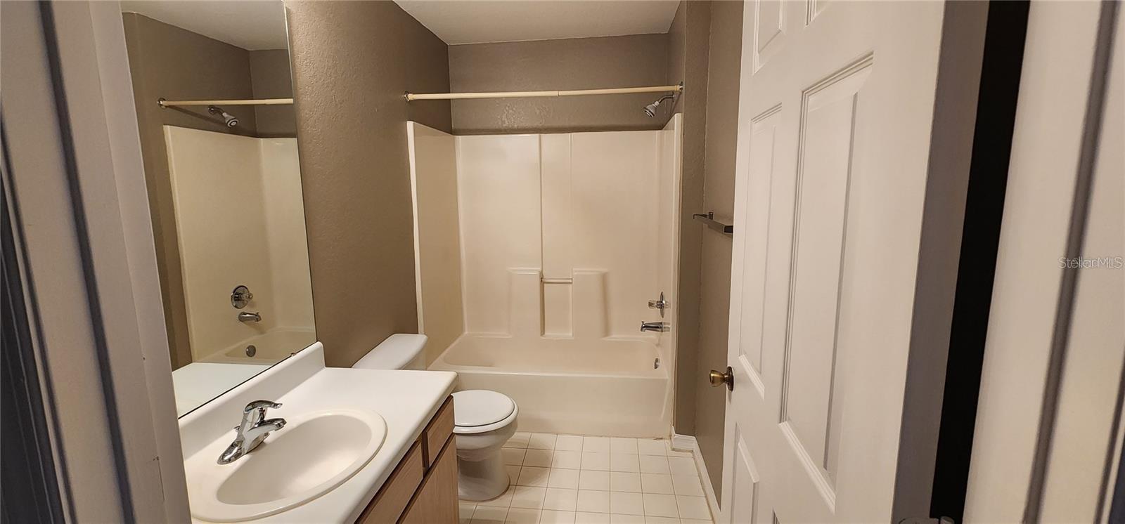 Image 15 of 15 For 5447 Vineland Road 1304