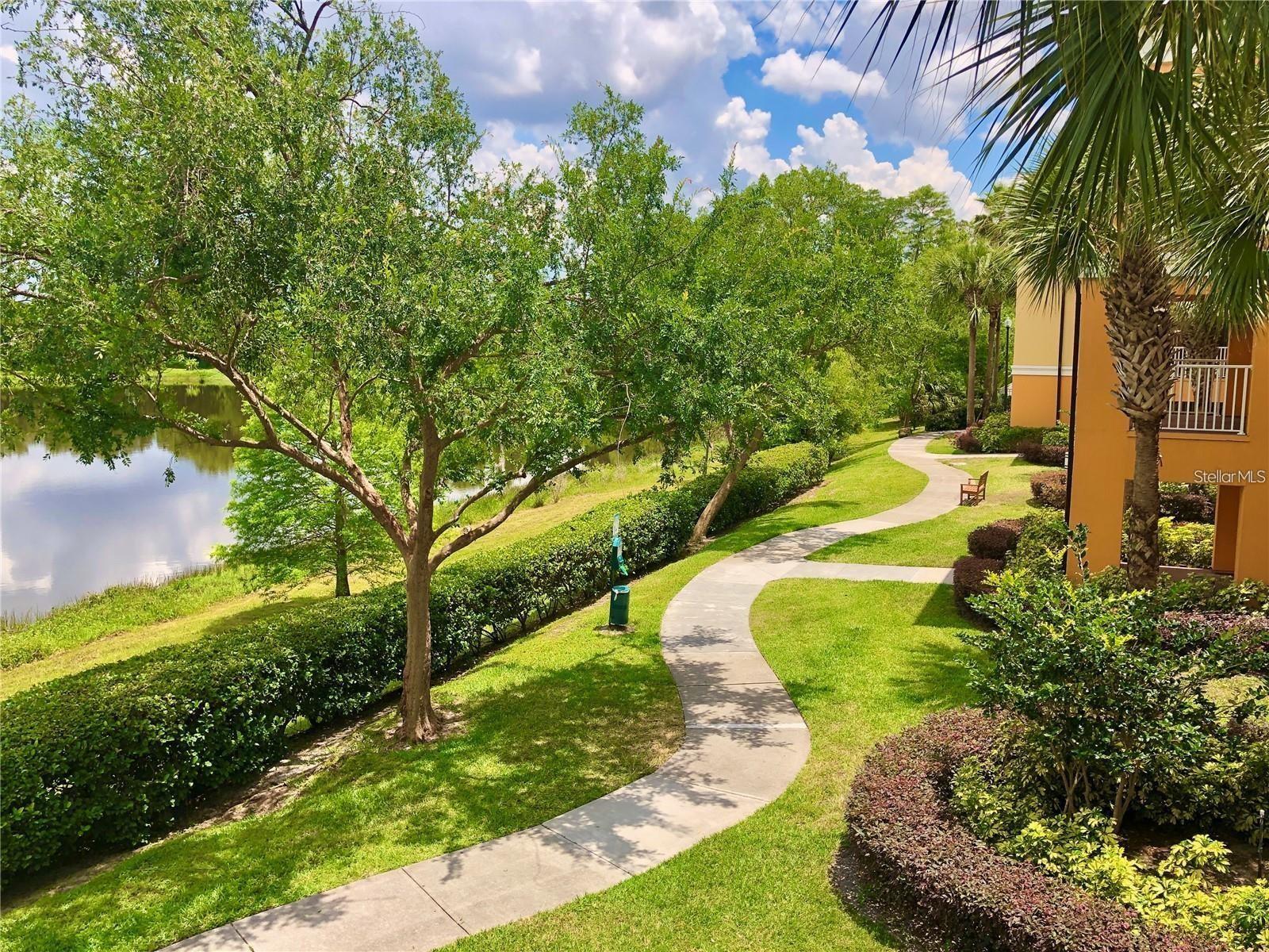 Image 4 of 15 For 5447 Vineland Road 1304