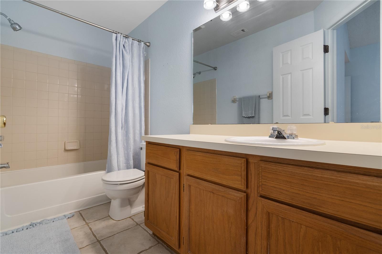 Image 22 of 40 For 685 Youngstown Parkway 300