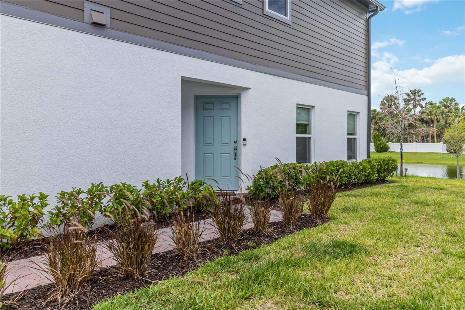 Image 4 of 56 For 378 Cape Honeysuckle Place