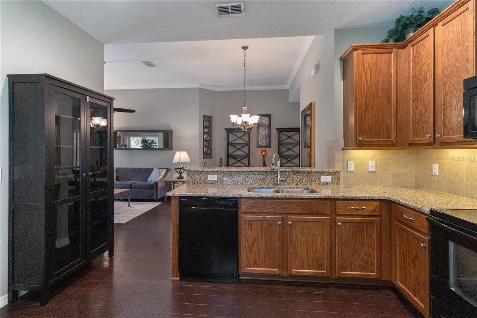 Image 14 of 43 For 3637 Foxchase Drive