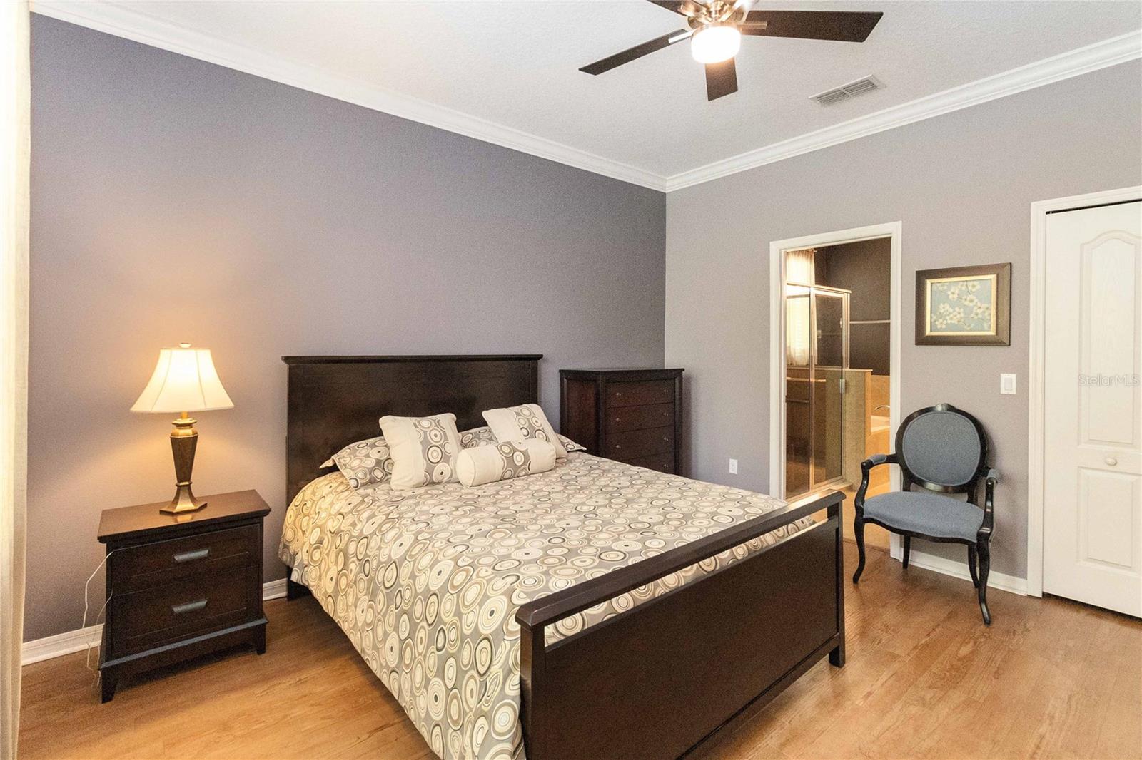 Image 18 of 43 For 3637 Foxchase Drive