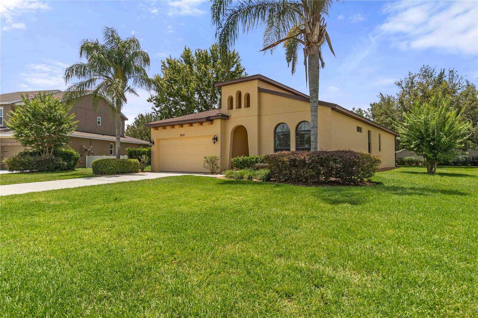 Image 4 of 43 For 3637 Foxchase Drive