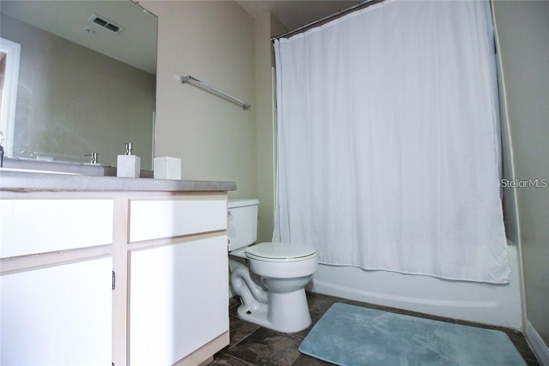 Image 9 of 15 For 6029 Westgate Drive 725