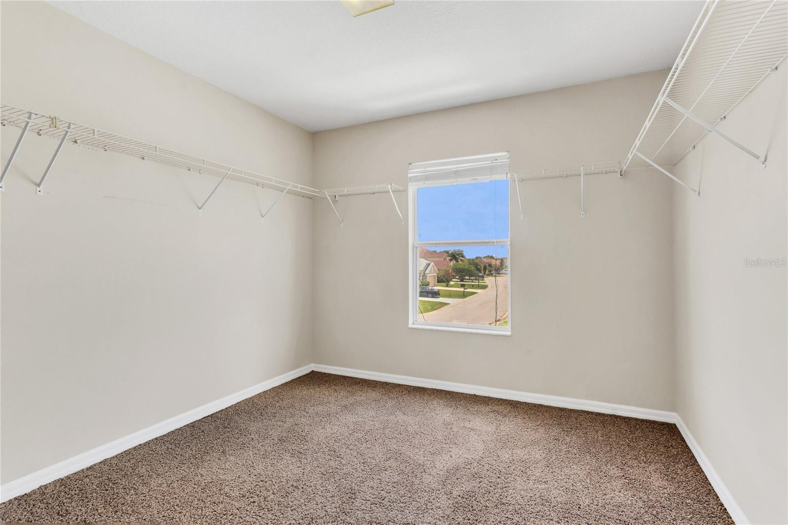 Image 18 of 39 For 3009 Park Ridge Avenue