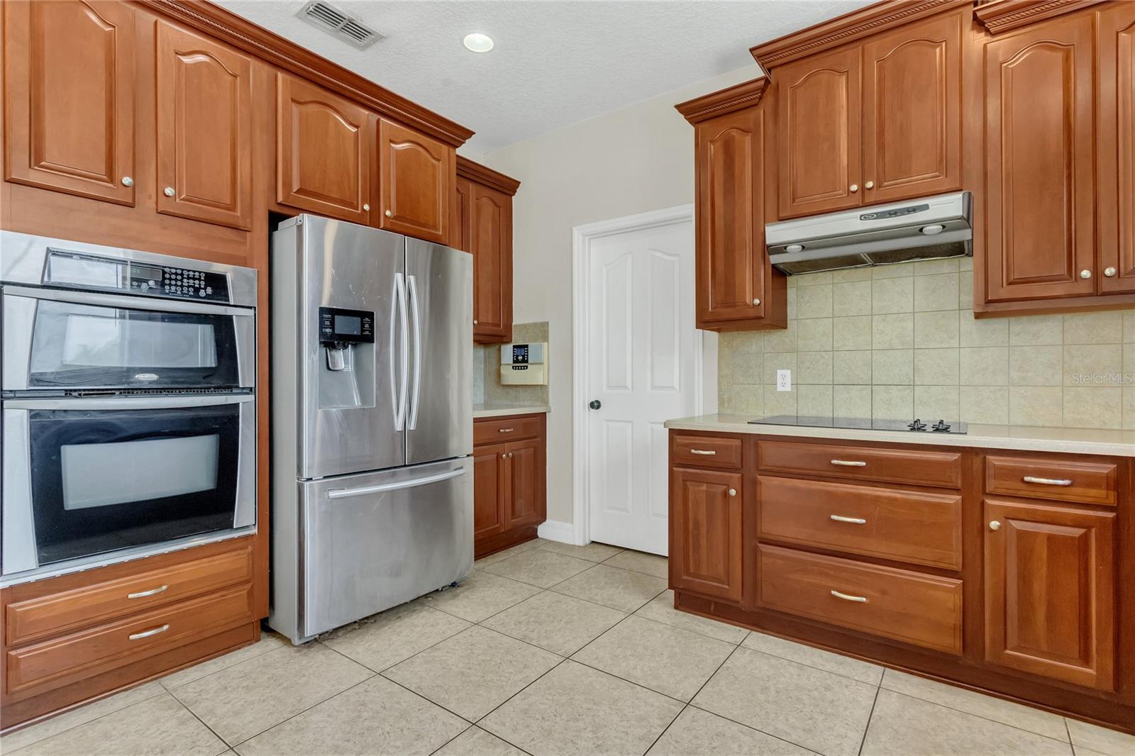 Image 9 of 39 For 3009 Park Ridge Avenue