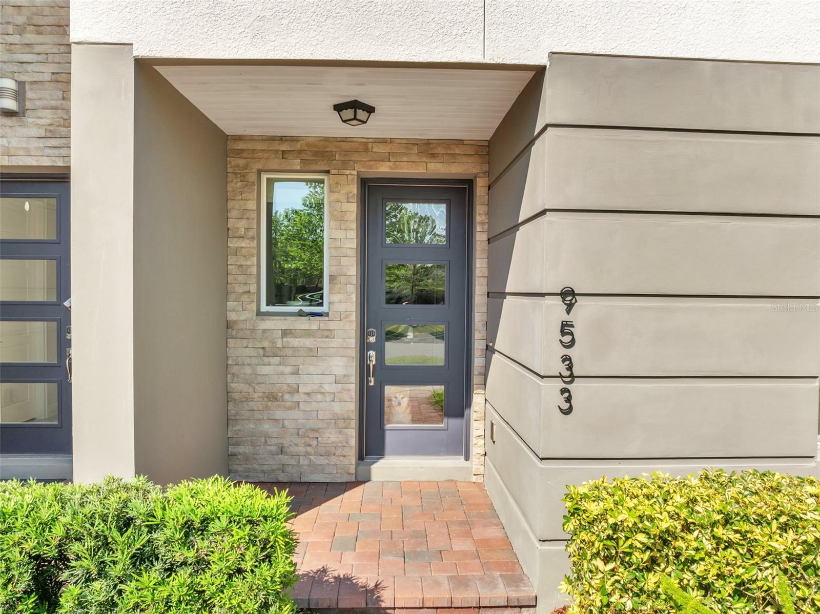 Image 4 of 37 For 9533 Mere Parkway