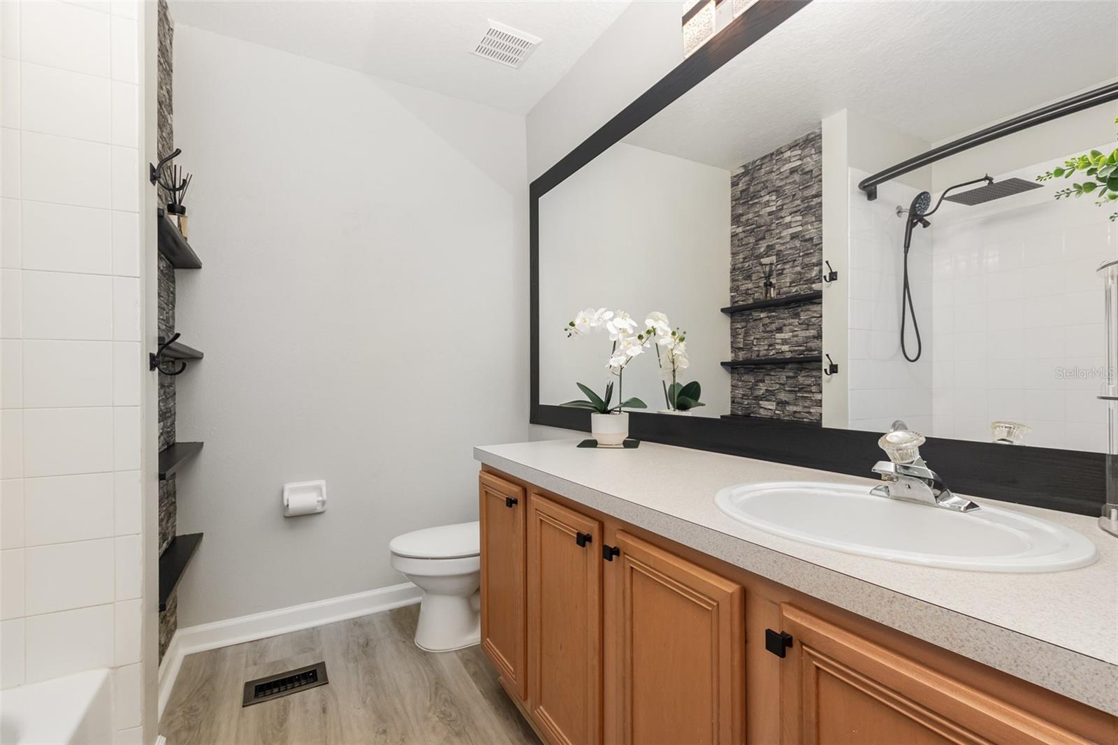 Image 8 of 14 For 1178 Vineland Place