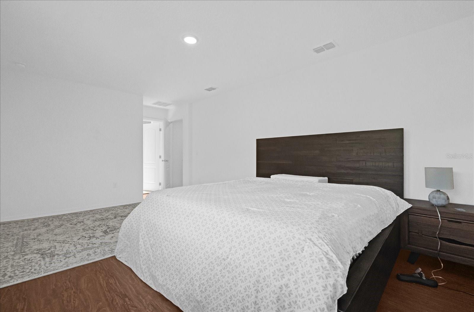 Image 13 of 27 For 4432 Desert Rose Avenue