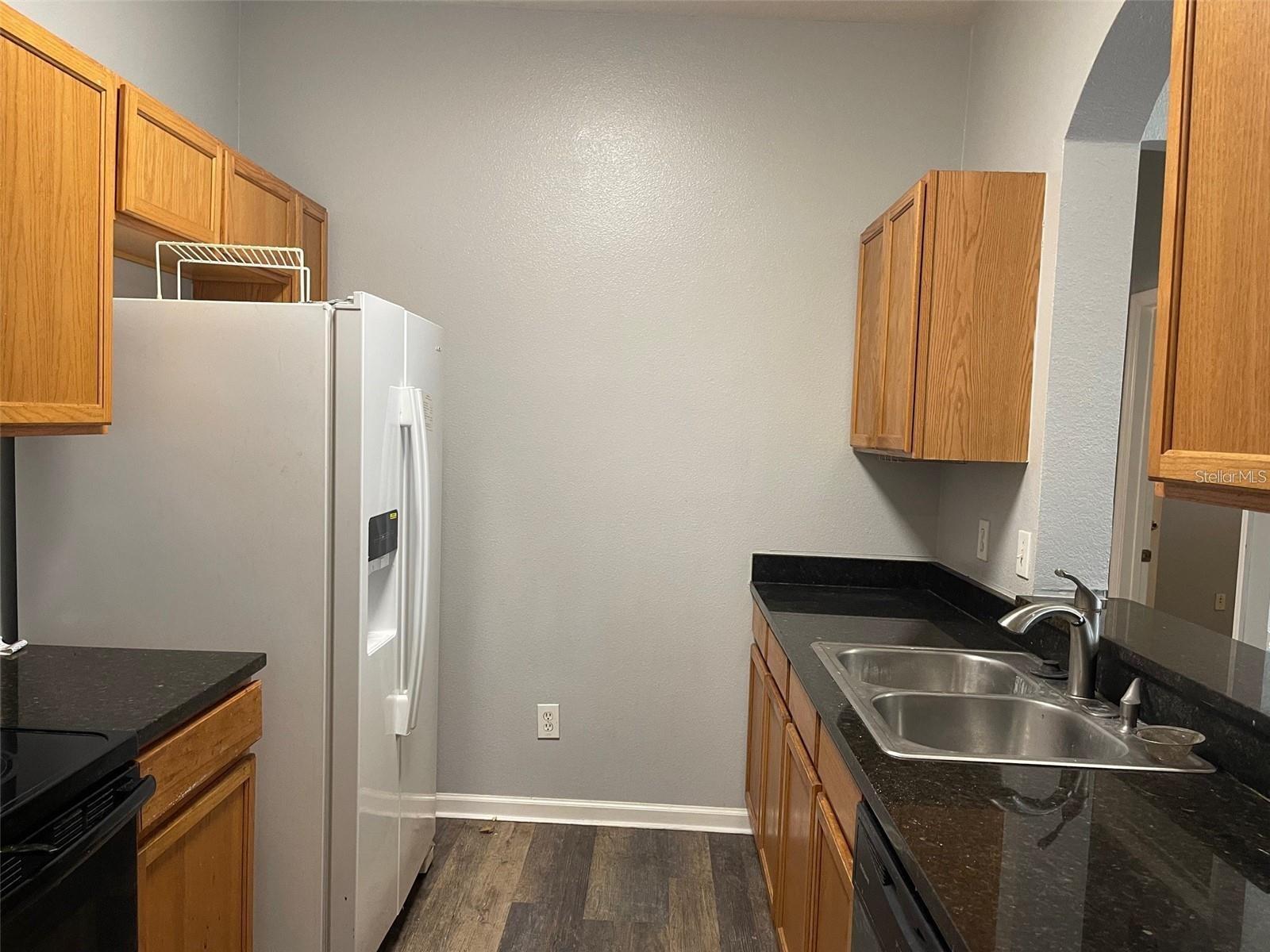Image 4 of 13 For 6100 Stevenson Drive 207